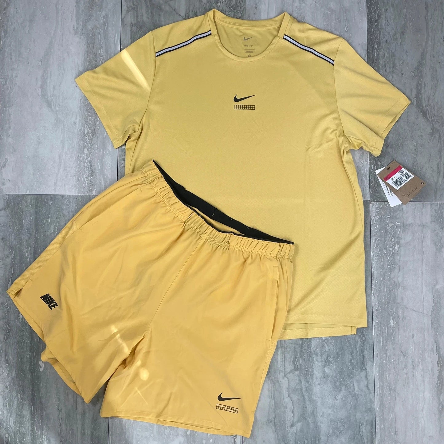 Nike miler short set