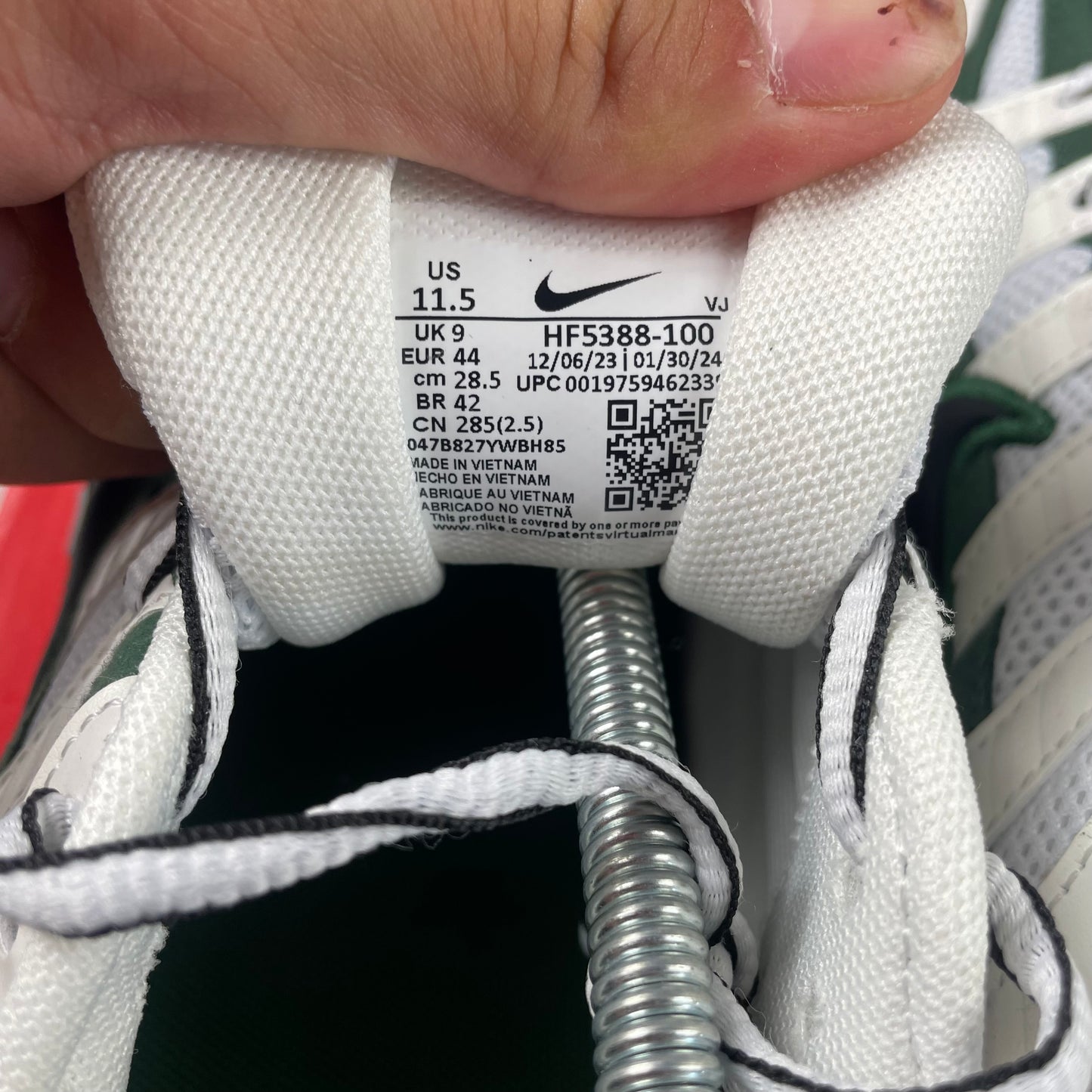 Nike P-6000 Forest Green