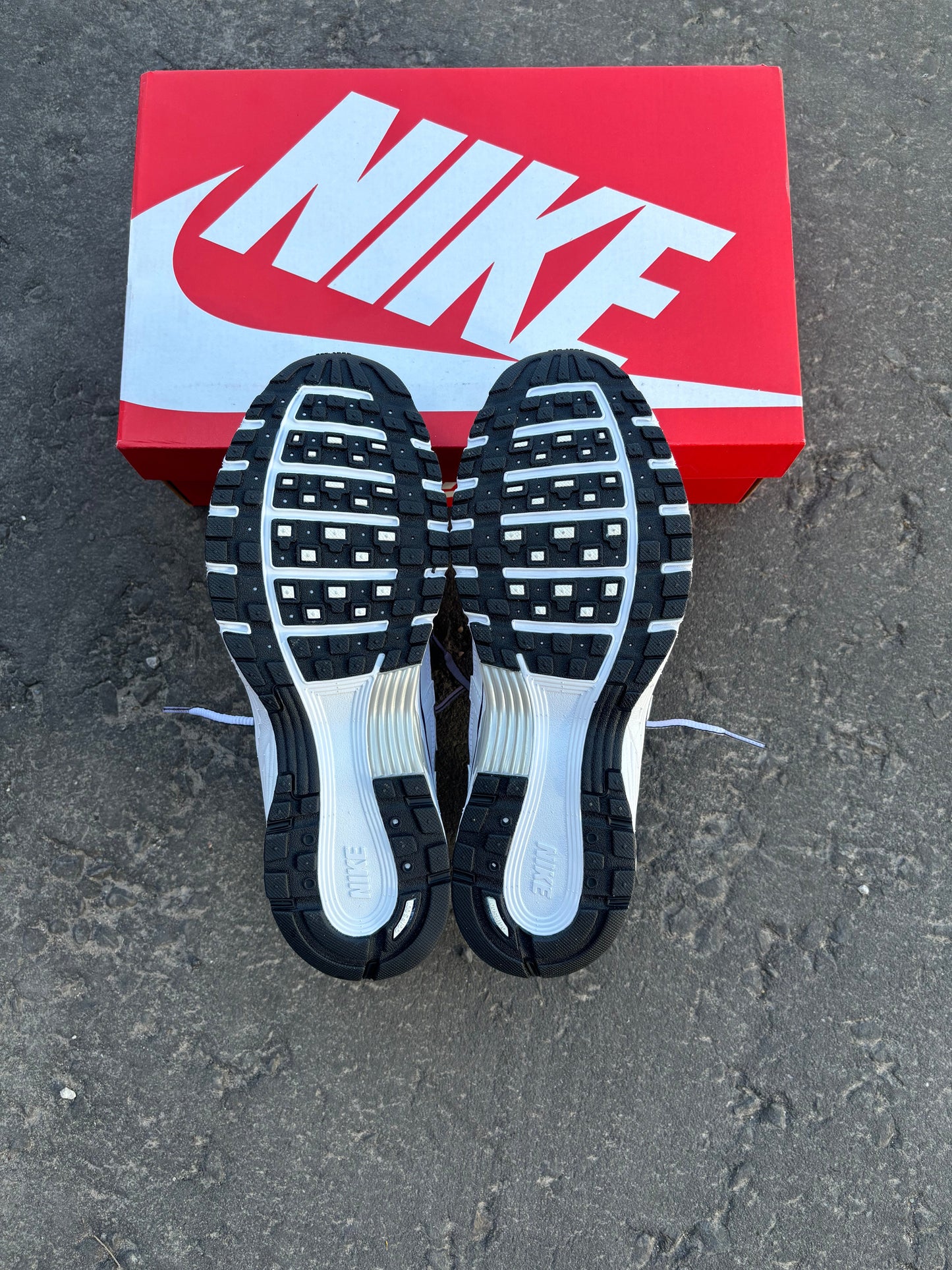 Nike P-6000 White Metallic Silver Black