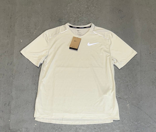 Nike Miler 1.0 Beige