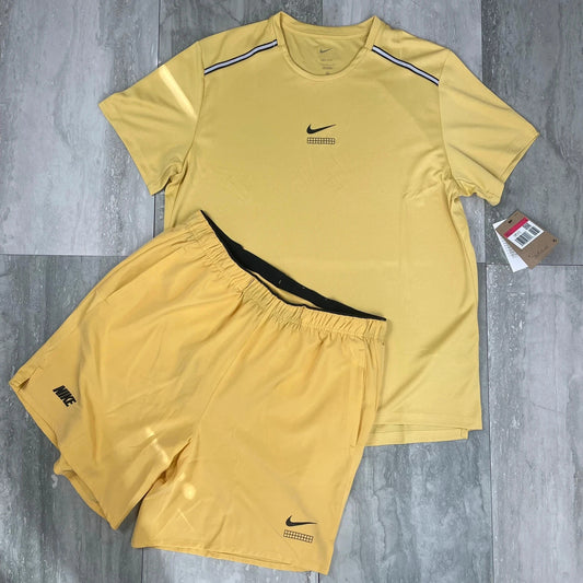 Nike miler short set
