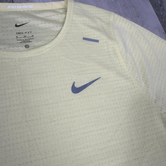 Nike Miler Top
