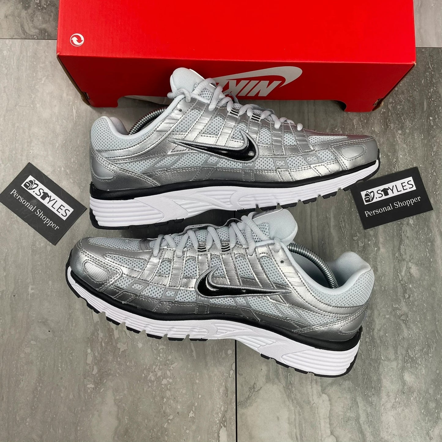 Nike P-6000 metallic silver - black badge