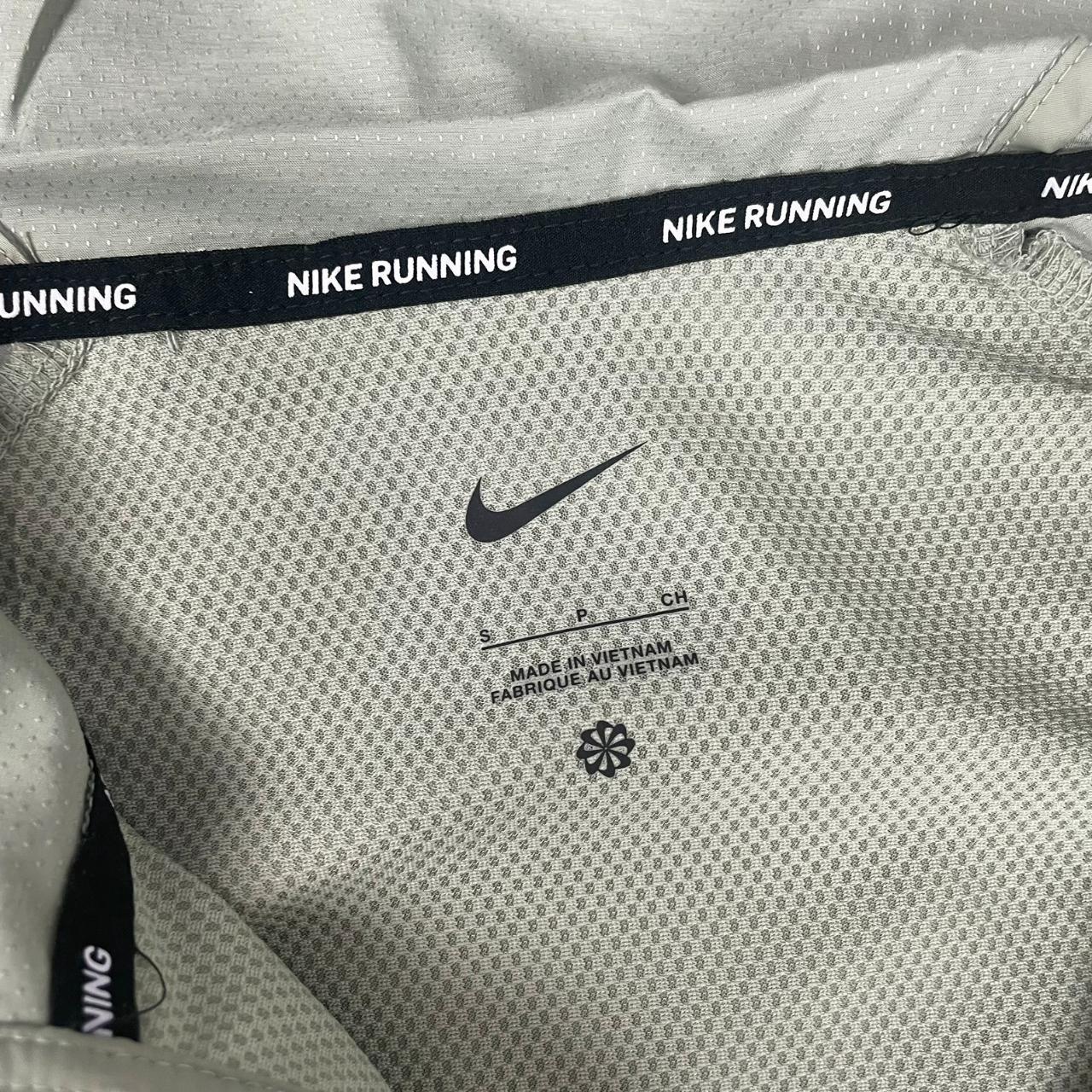 Nike uv Repel windrunner Jacket - Khaki Green - Small