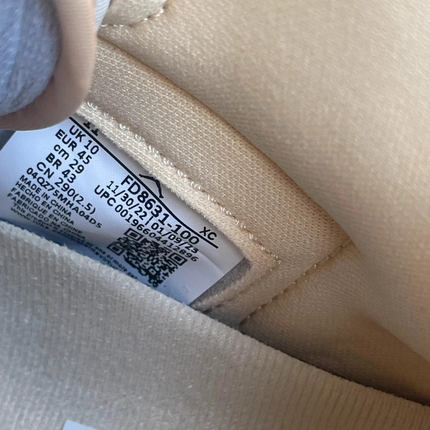 Jordan 1 High Retro - White Sand